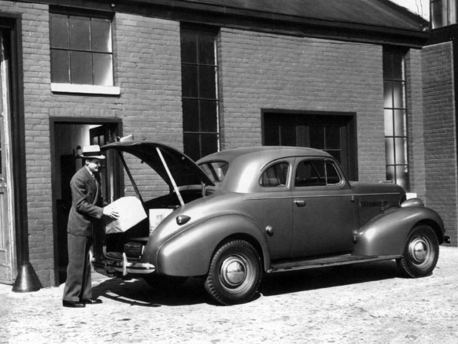  Chevrolet Master DeLuxe Business Coupe 1939 года  (фото 2 из 2)